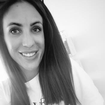 Babysitter in Dübendorf: Sara