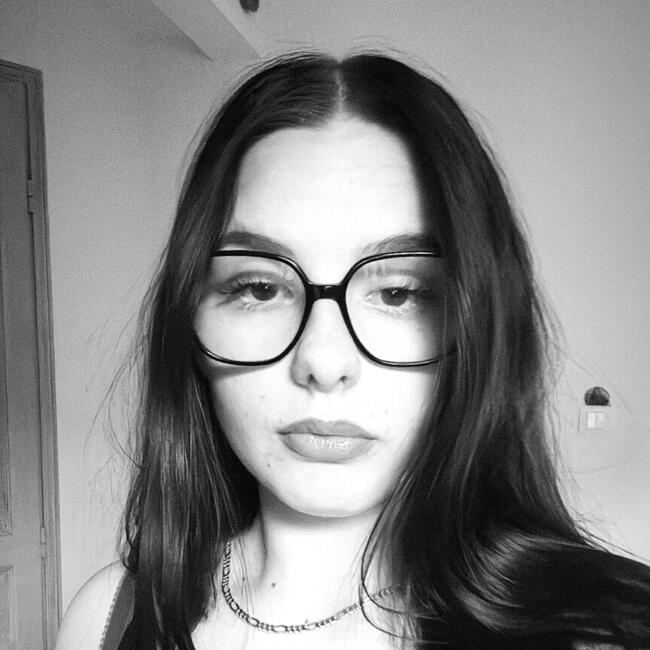 Babysitter in Boulazac: Louane