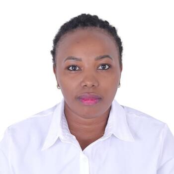 مربية أطفال دبي: Beatrice