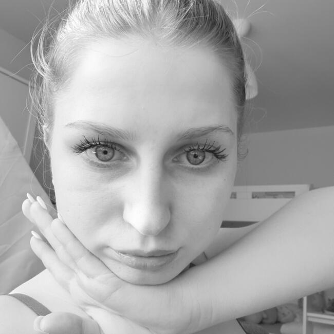 Babysitter in Krnov: Nicol