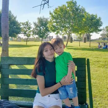 Babysitter in Pilar: Agustina Leguizamón