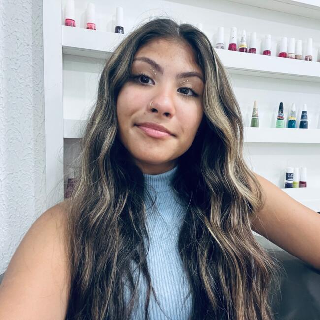 Babá em Joinville: Isabella