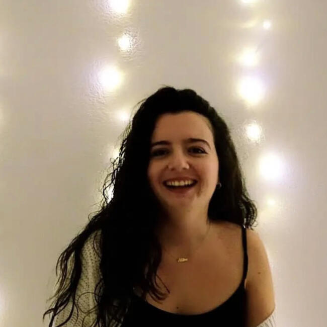 Babysitter in Le Muy: Mina