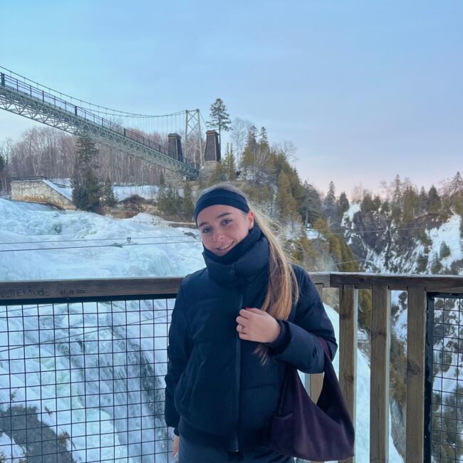 Baby-sitter in Montréal: Apolline