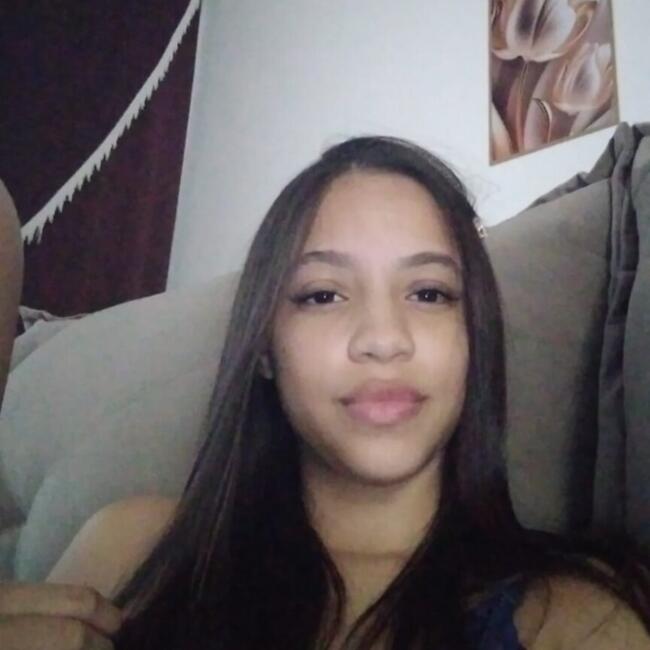 Babysitter in Colatina: Lara