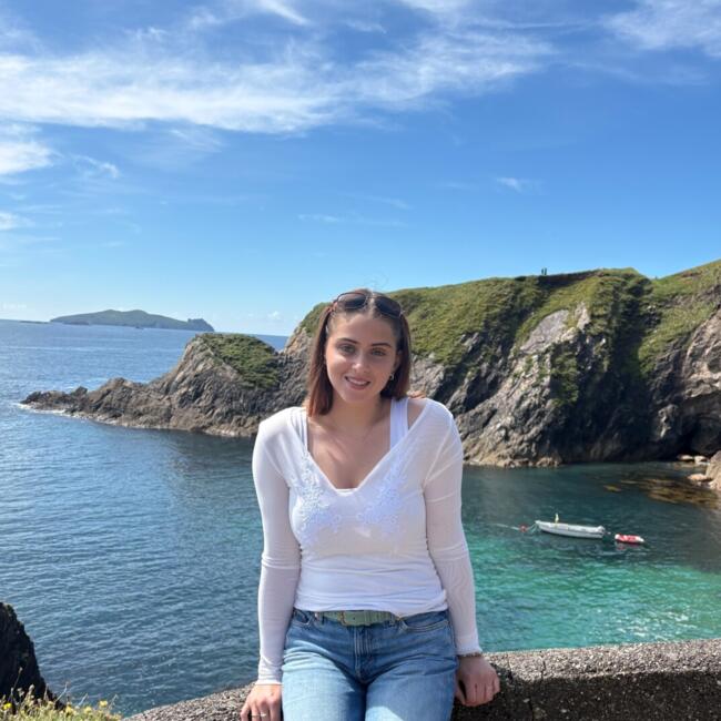 Babysitter in Ballymacelligott: Lauren