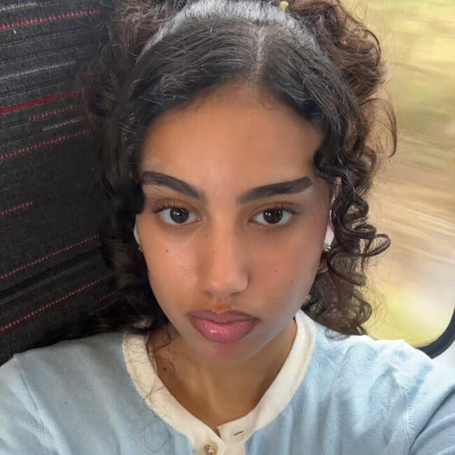 Babysitter in London: Fatima