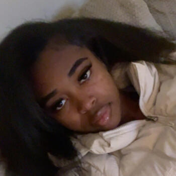 Babysitter in Roseville (Michigan): Anila