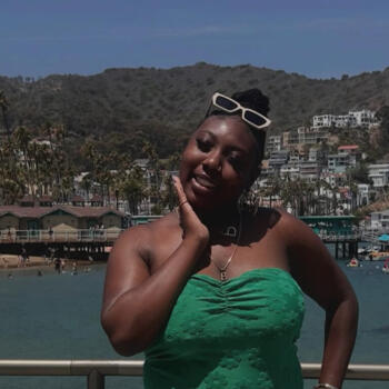 Babysitter Adelanto: Bri'an