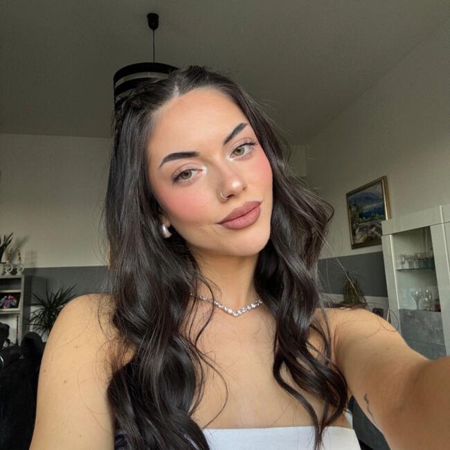 Babysitter in Varese: Eva