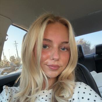 Babysitter in Valrico: Maddie