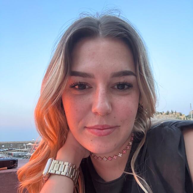 Babysitter in Roquevaire: Clarisse