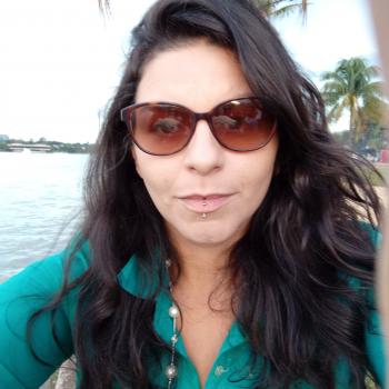 Babá em Brasília: Roanita Roana