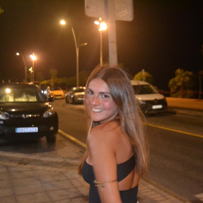 Babysitter in Mafra: Lia