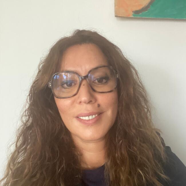 Babysitter in Zoersel: Hakima