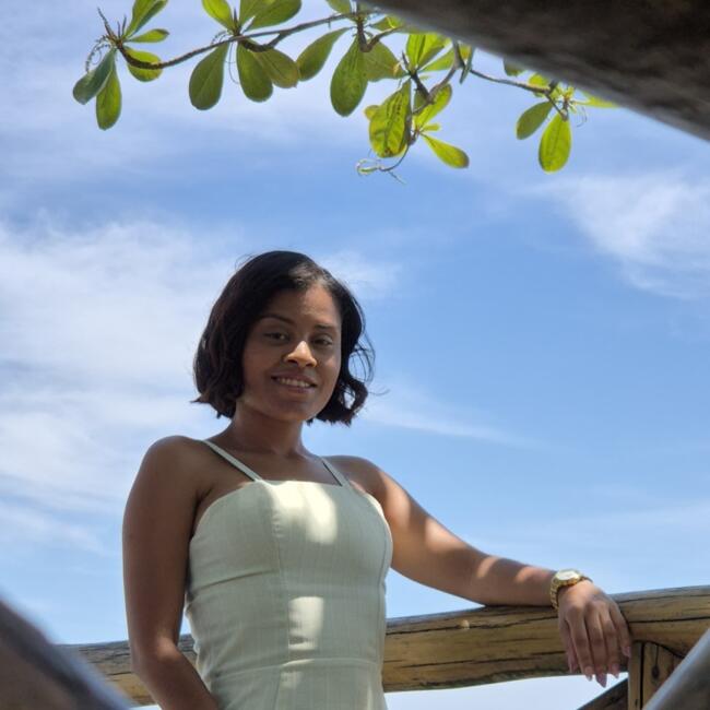 Babá em Guapimirim: Alessandra