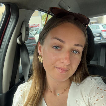 Babysitter in Bolbec: Maurine