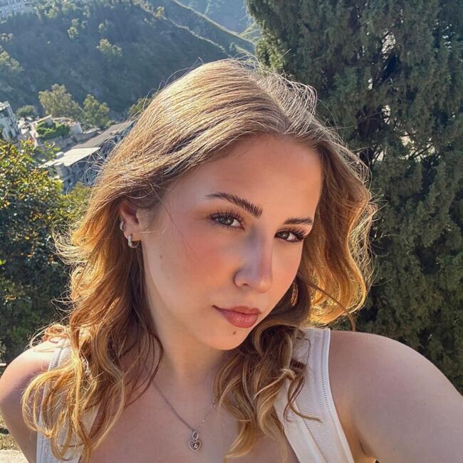 Bebisiterka u Beograd: Stefani