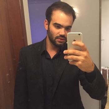 Emprego de babá em Cascavel: emprego de babá Vitor