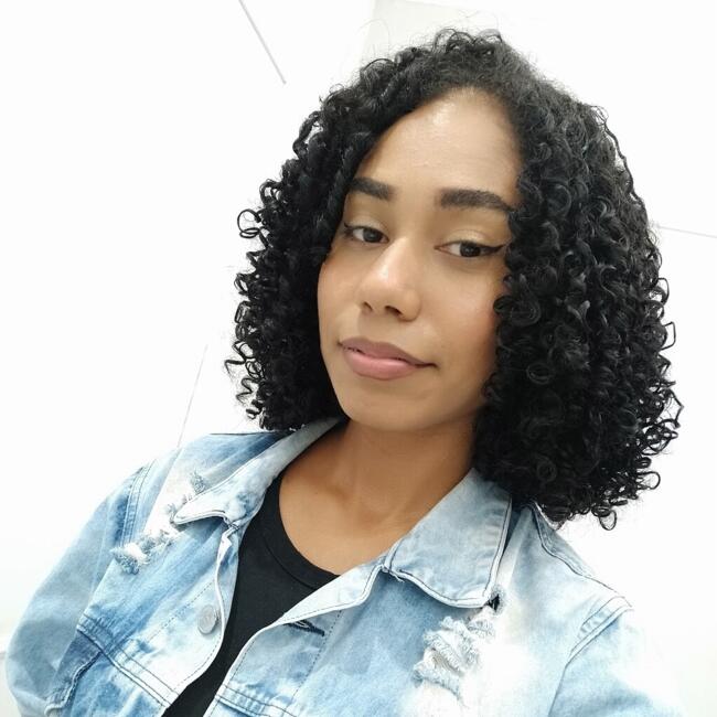 Babysitter in Paranaguá: Mariane