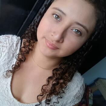Babysitter in Boca de Arenal: Tatiana