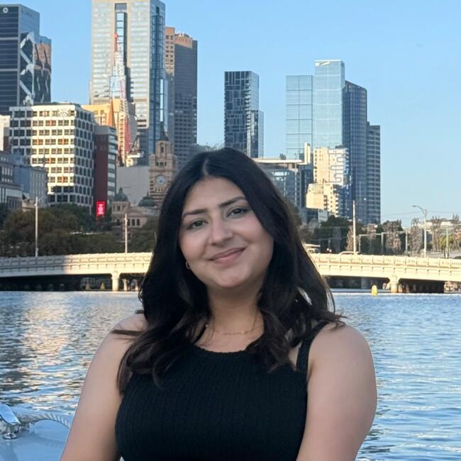 Babysitter in Hobart: Karmbir