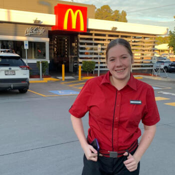 Babysitter Gold Coast: Mackenzie