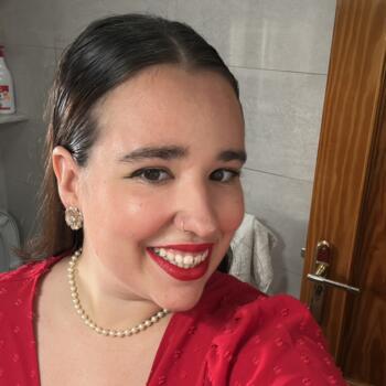 Babysitter in Jaén: Lucia