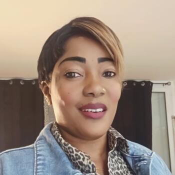 Babysitter in Achères: Fatoumata