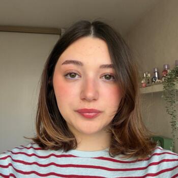 Babysitter in Marseille: Emma