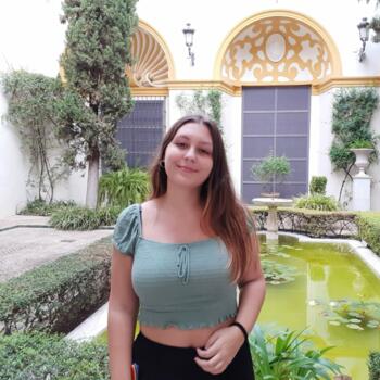 Canguro en Valencia: Ainhoa