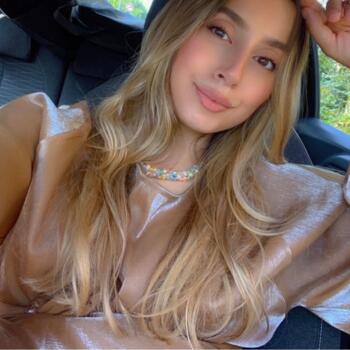 Babysitting job in Hayange: babysitting job Yousra