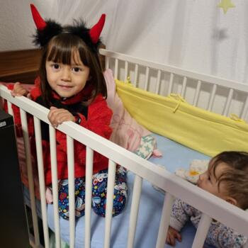 Babysitting job in Bensheim: babysitting job Sumari