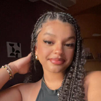 Babysitter in Grenoble: Clémence