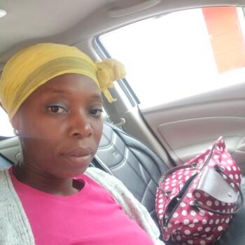 Baby-sitter Abidjan: Astrid