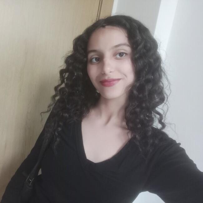 Babysitter in Mohammédia: Yassmine