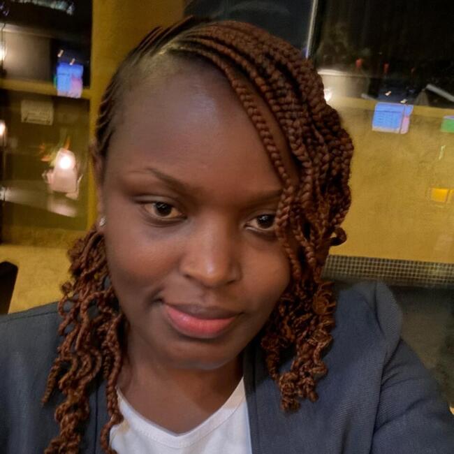 مربية أطفال في الرياض: Ndanu