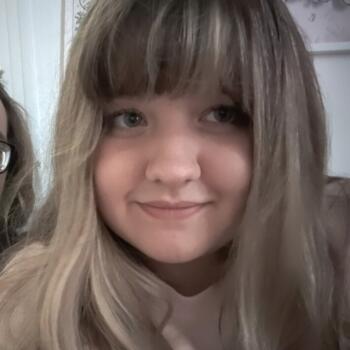 Babysitter in Tulsa: Evangeline