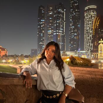 Babysitter in Lyon: Khadidja