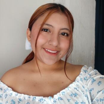Babysitter Apodaca: Karem