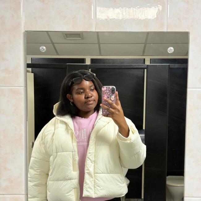 Babysitter in Chatham: Kimberly