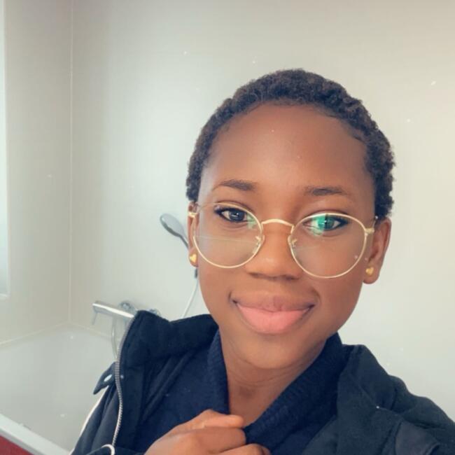 Babysitter a Rolle: Elohime