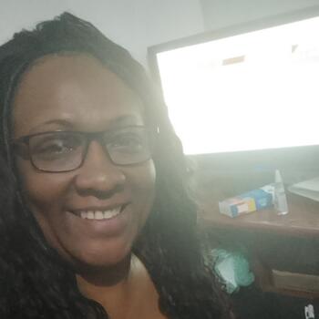 Babá Volta Redonda: Aline