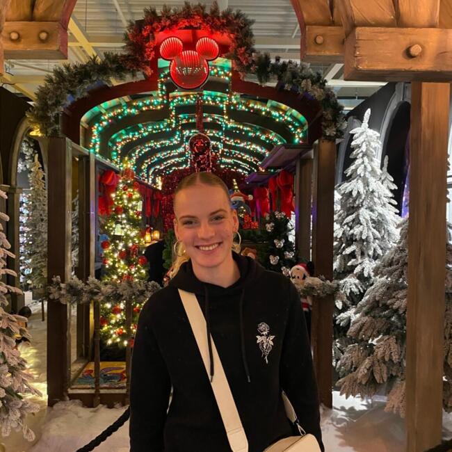 Babysitter in Apeldoorn: Nina