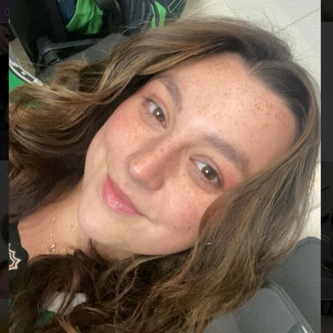 Babysitter in Wollongong: Cambria