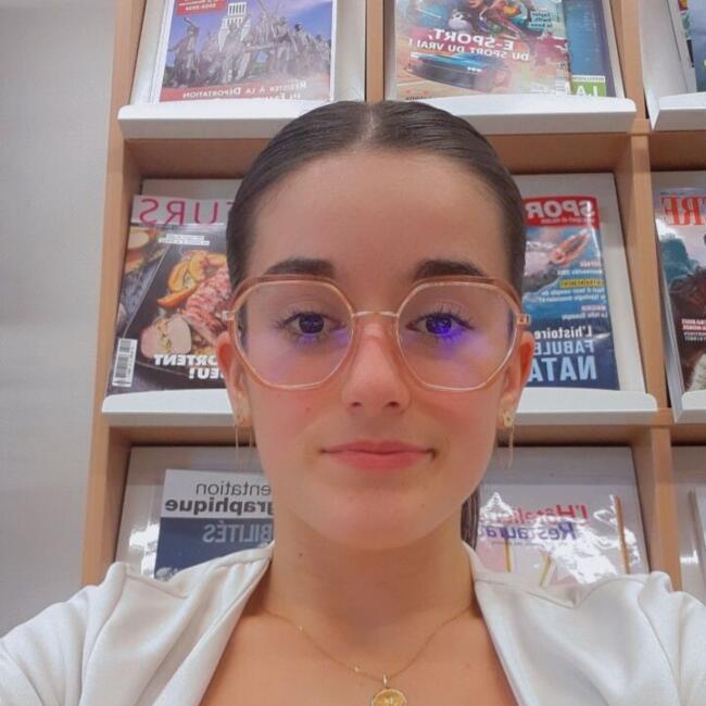 Babysitter in Dijon: Léane