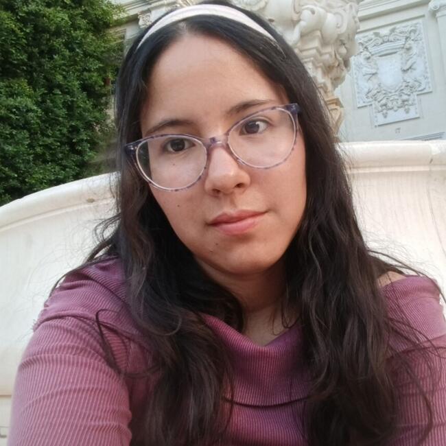 Babysitter in Seville: Alisson