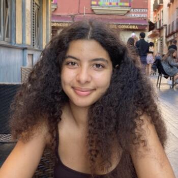 Babysitter em Setúbal: Francisca