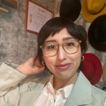 Babysitter in San Joaquín: María