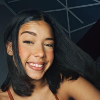 Babysitter in Juiz de Fora: Isabelly